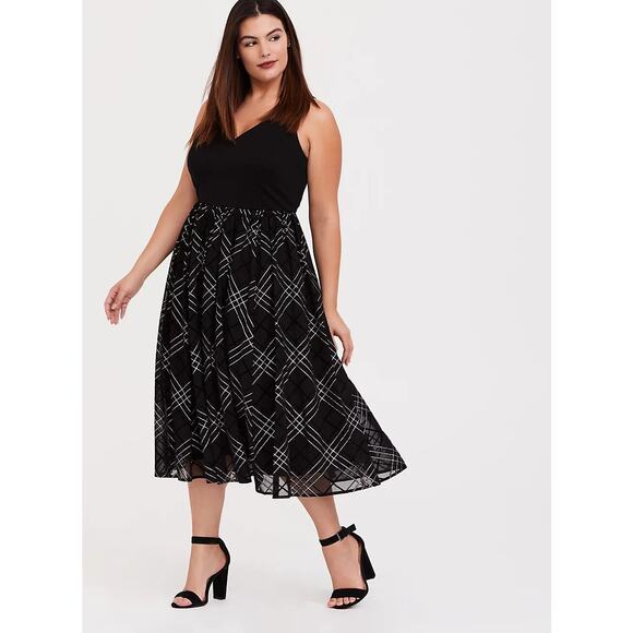 Torrid Dress Womens 14 Black Ponte & Mesh Silver Tone Glitter Plaid Midi NWT - Picture 1 of 10